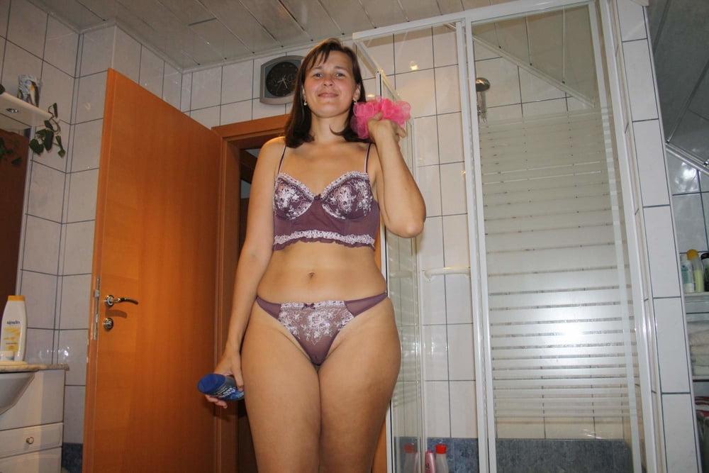 22P German Wife 33
