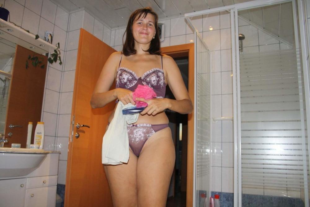 22P German Wife 33