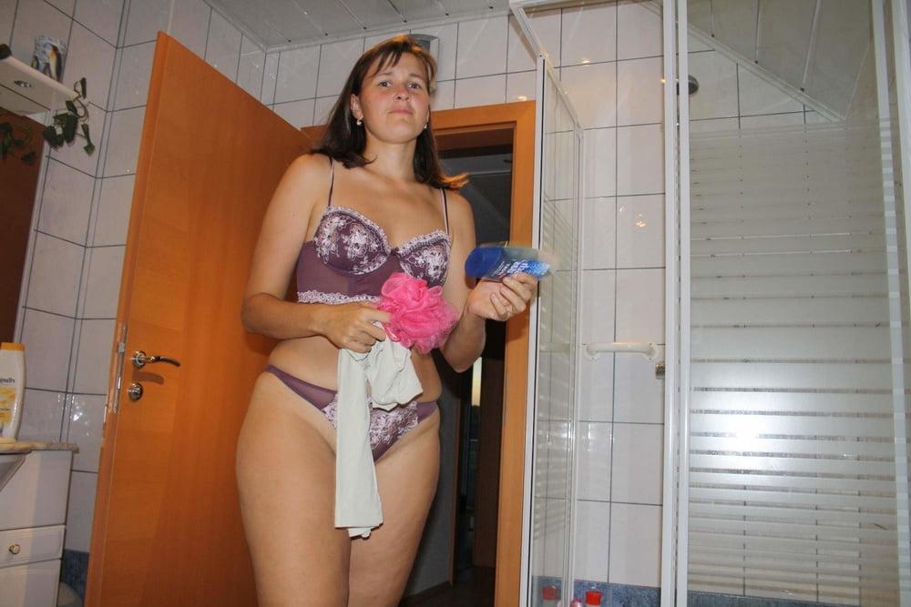 22P German Wife 33