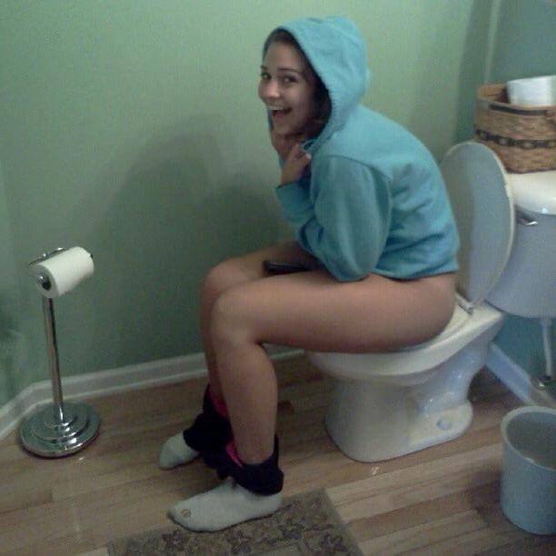 25P Caught Peeing Exposed and Humiliated 5
