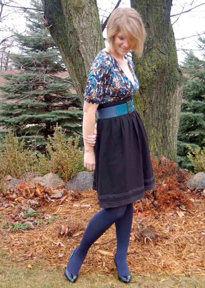 25P USA Fashionista Wife in Tights 02
