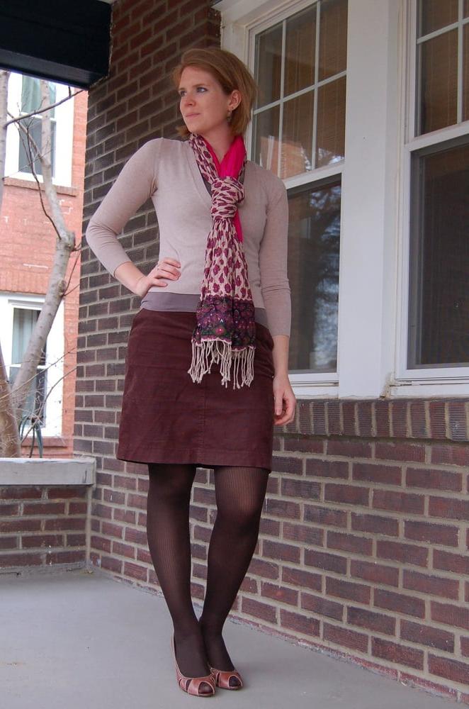 25P USA Fashionista Wife in Tights 02