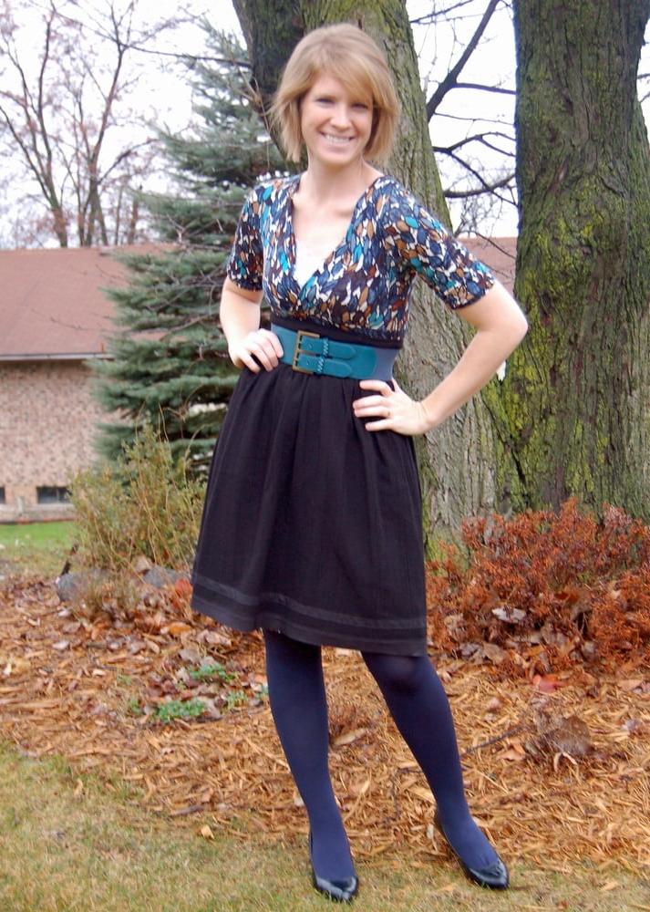 25P USA Fashionista Wife in Tights 02