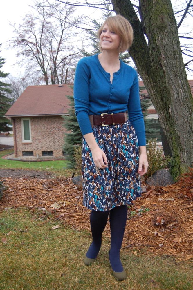 25P USA Fashionista Wife in Tights 02