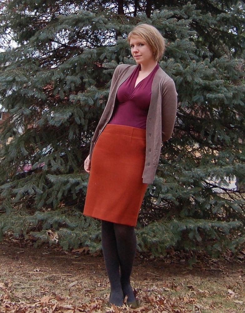 25P USA Fashionista Wife in Tights 02