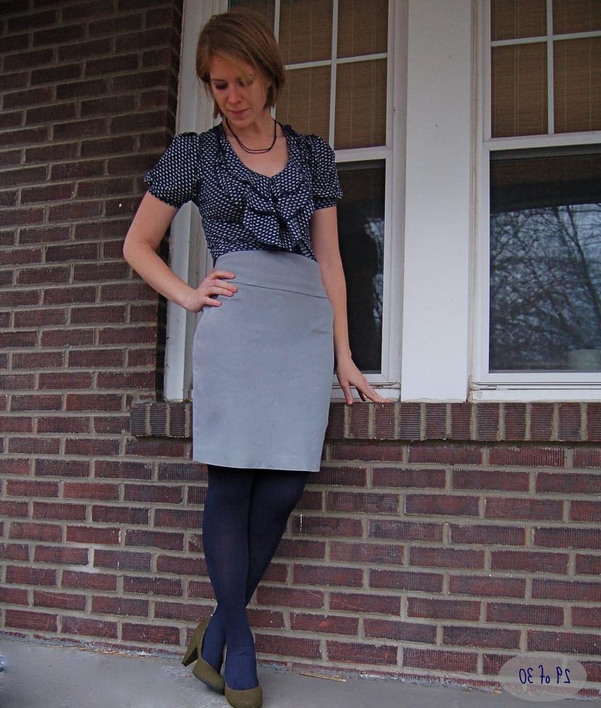 25P USA Fashionista Wife in Tights 02