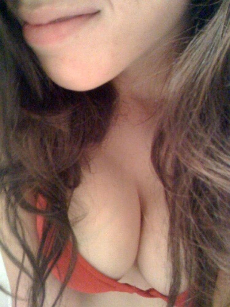 25P Amateur solo girl 11