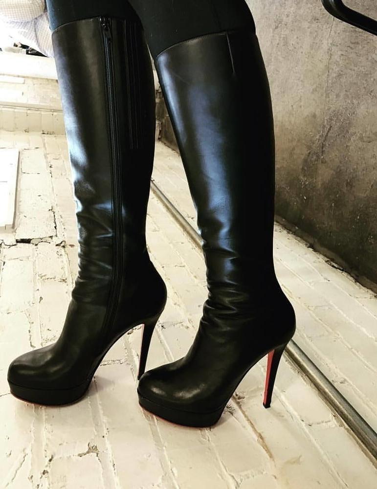 22P Boots for  sister