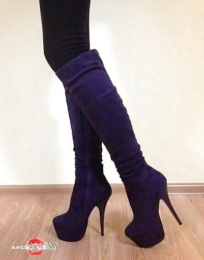 22P Boots for  sister
