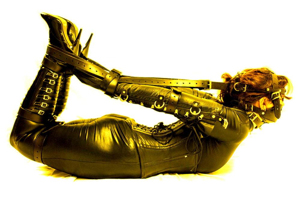 25P Girls in bondage 10