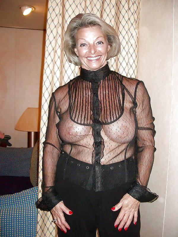 20P Mature Wife & Milf