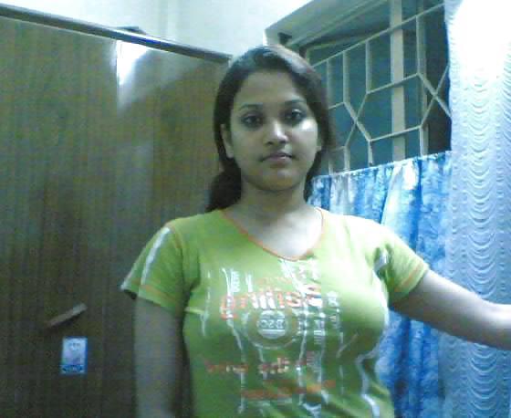 25P Beautiful Indian Girl 23-- By Sanjh