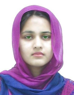 15P Beautiful Indian Girls 28-- By Sanjh