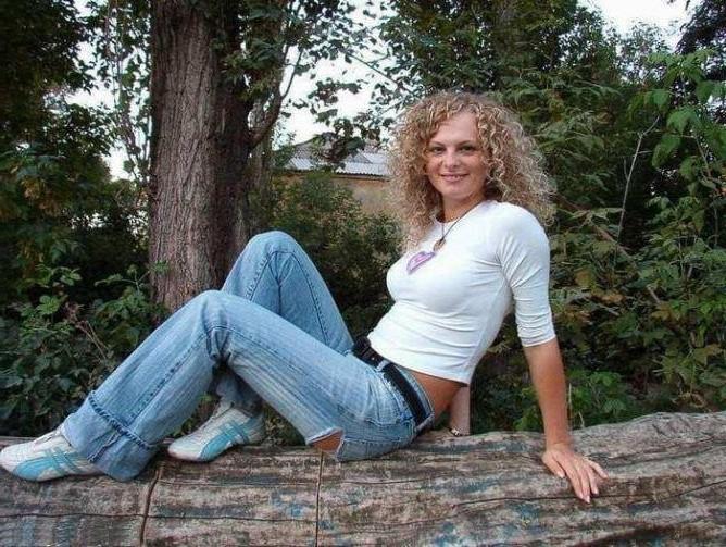 25P Curly Blonde Slut 29
