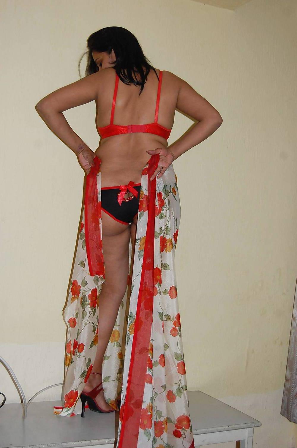 16P Indian wife exposing