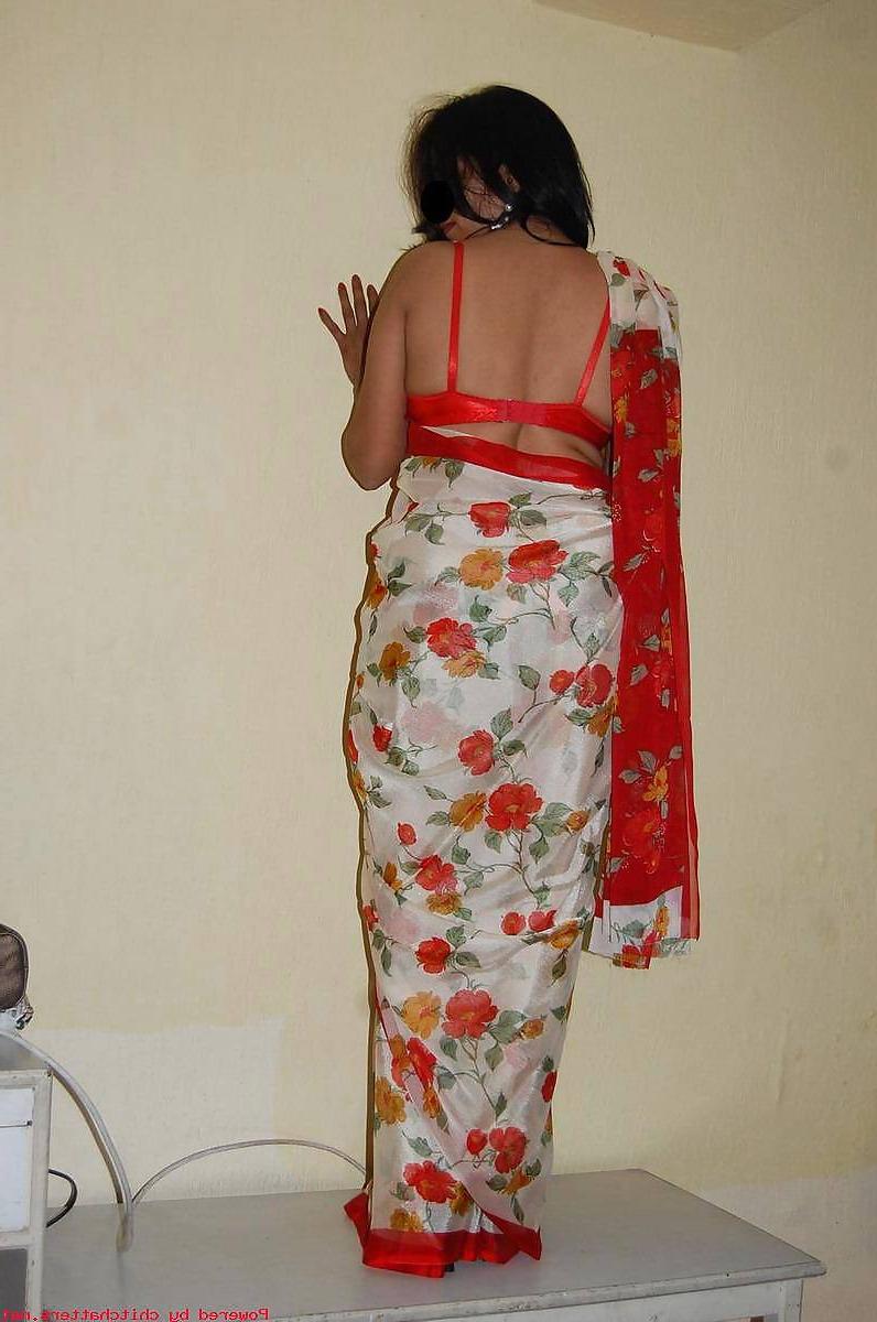 16P Indian wife exposing