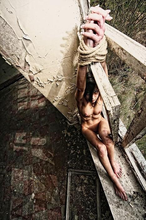 25P Bondage & Submissives