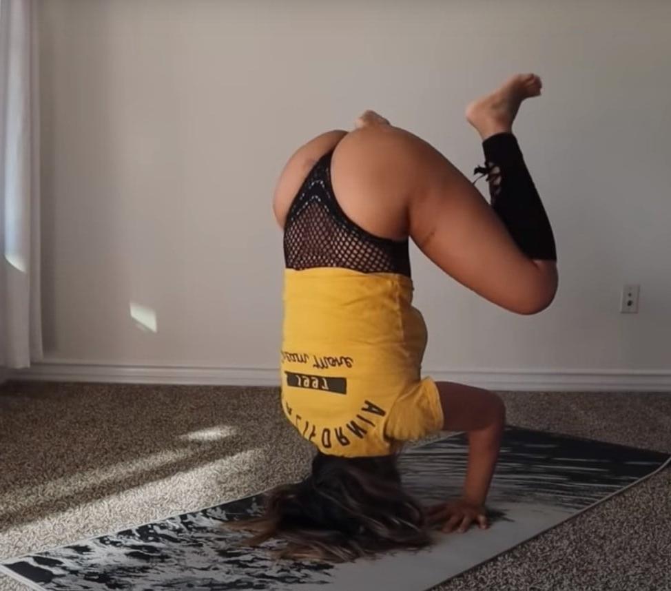 25P salope qui fait croire qu'elle fait du sport ATQofficial