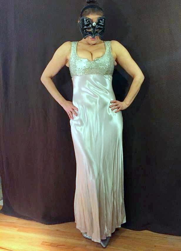 25P Sexy Wife Posing 17