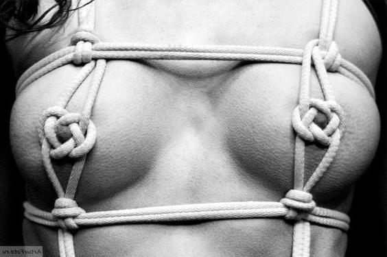 25P Schoene Frauen in spezieller Bondage #03