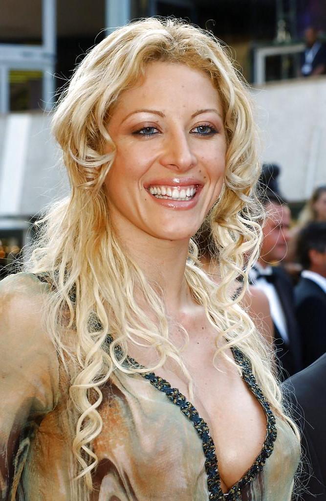 25P French big boobs celebrities - stars francaises gros seins