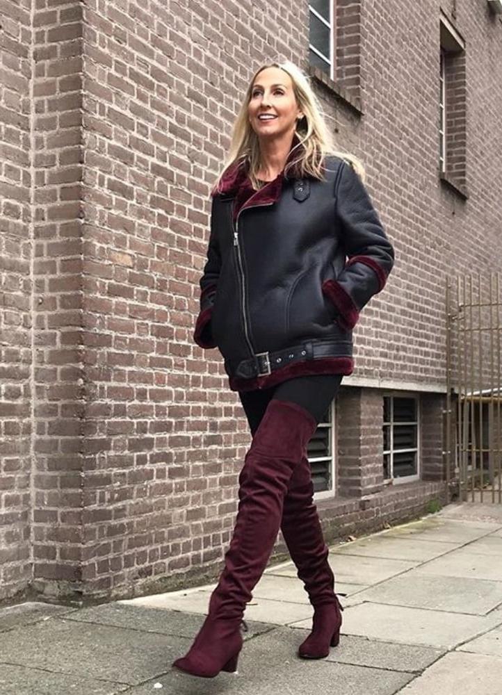 25P women in boots - mix3