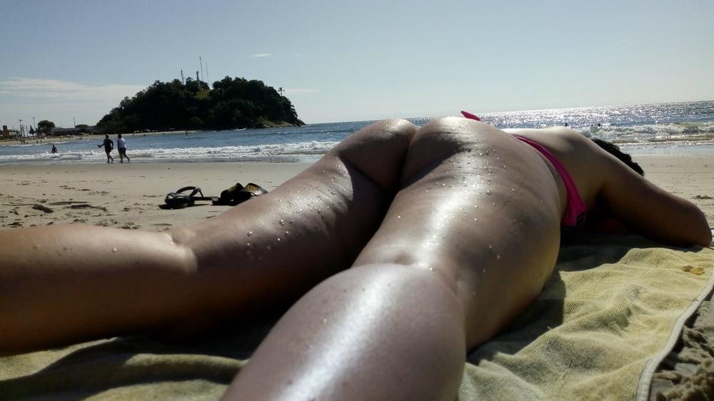21P Brazilian wife exhibitionist 02.