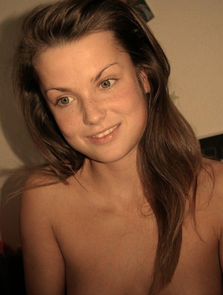 25P Amateur solo girl - 9