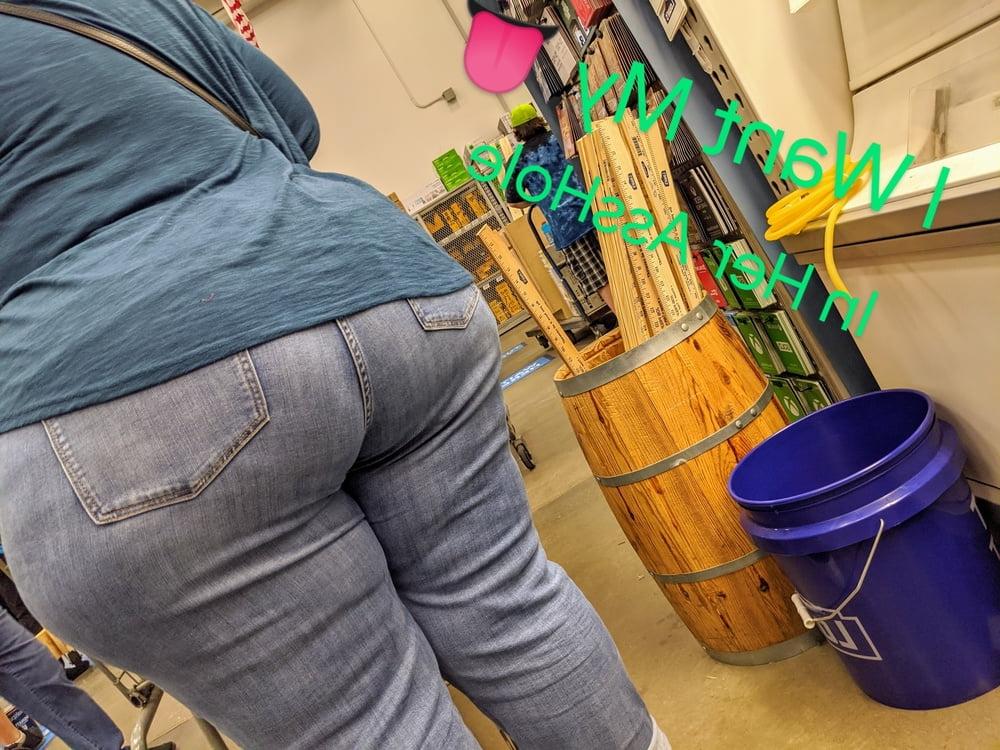 24P Hispanic Mature Wide  Big Ass