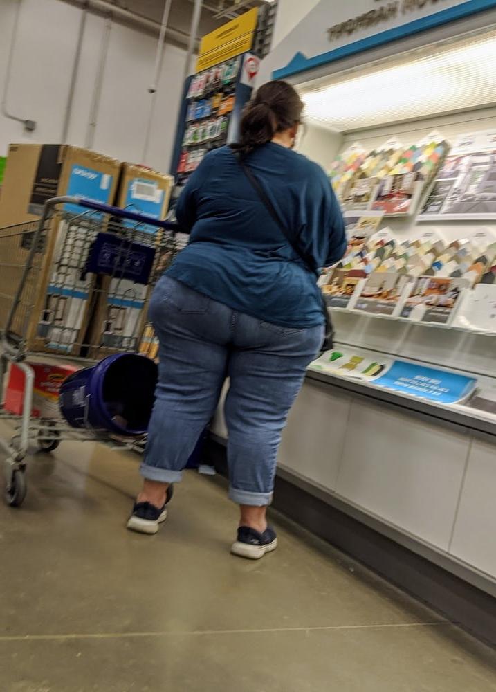 24P Hispanic Mature Wide  Big Ass