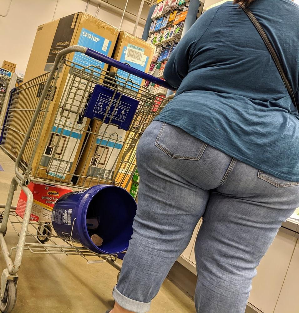 24P Hispanic Mature Wide  Big Ass