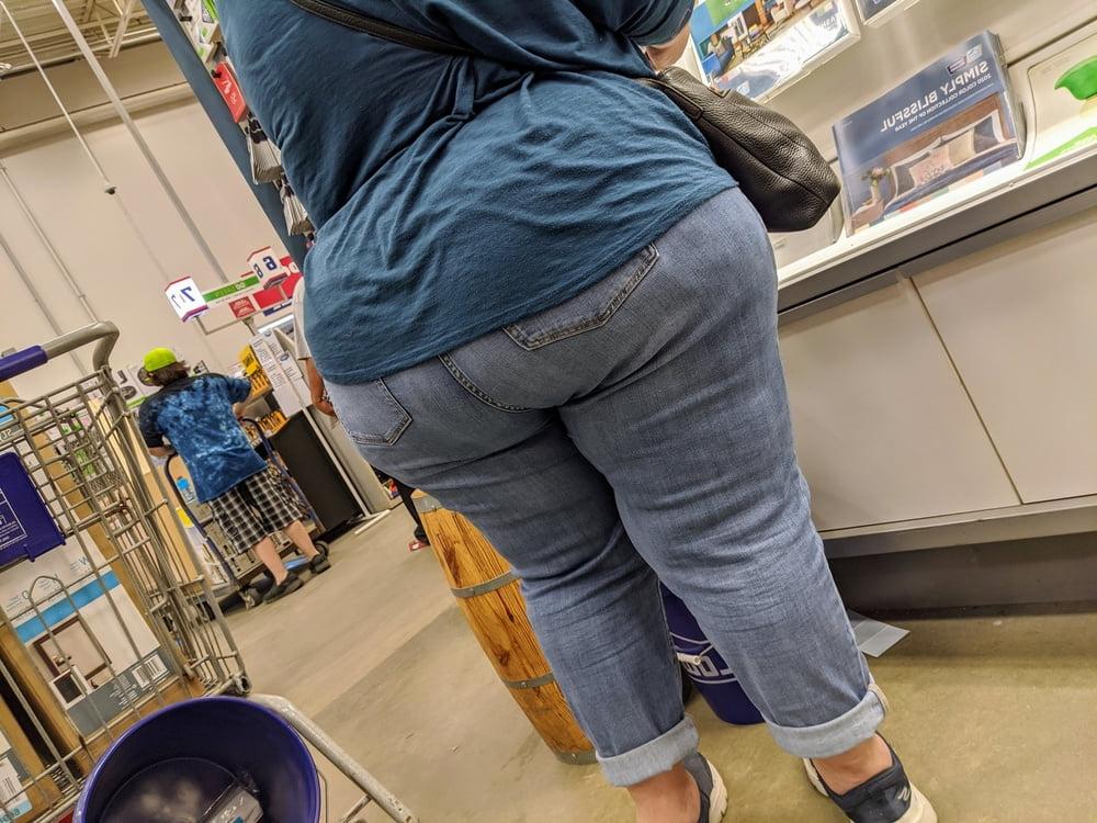 24P Hispanic Mature Wide  Big Ass