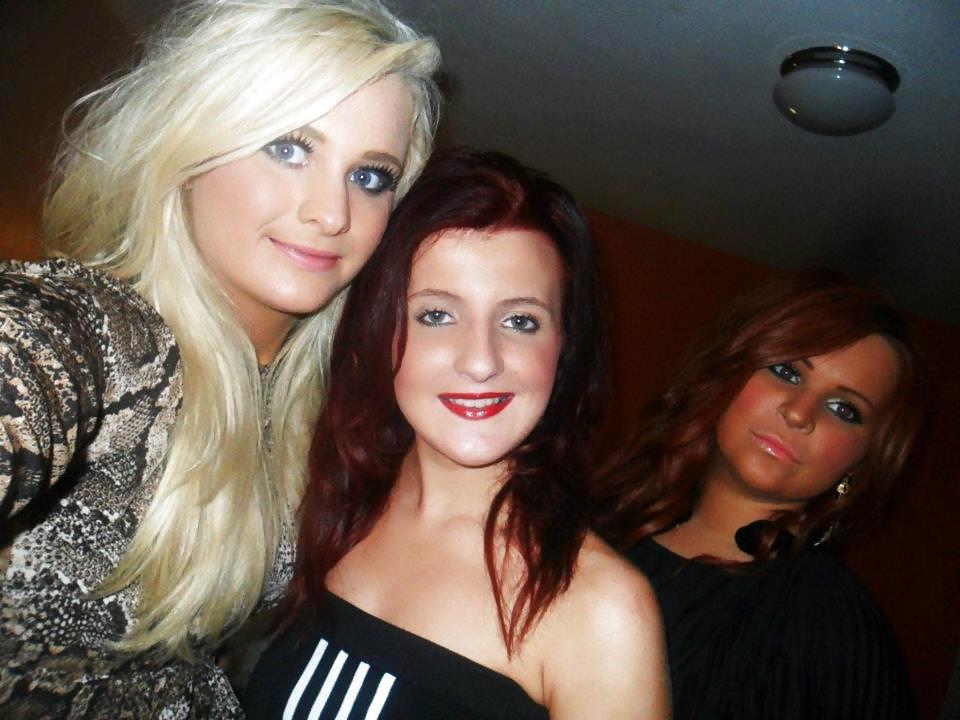 25P Hot babes 4