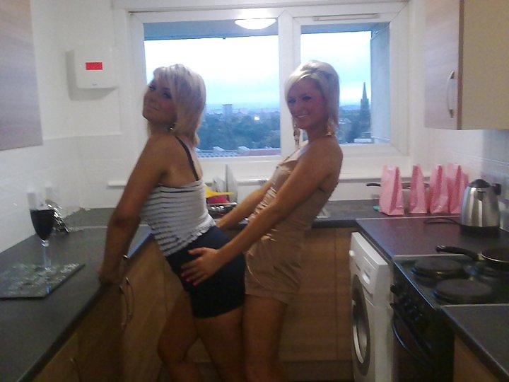 25P Hot babes 4