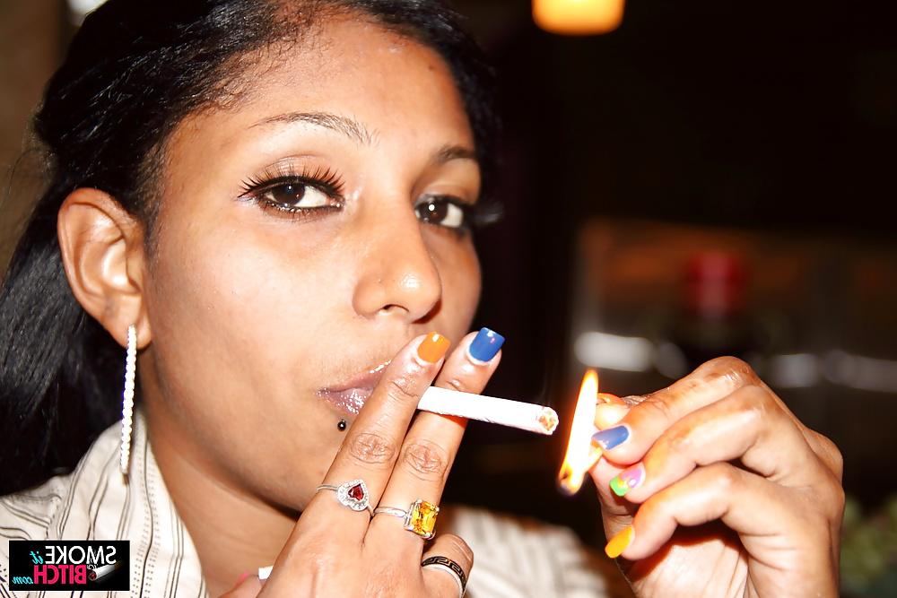 6P Lil Chica smoking