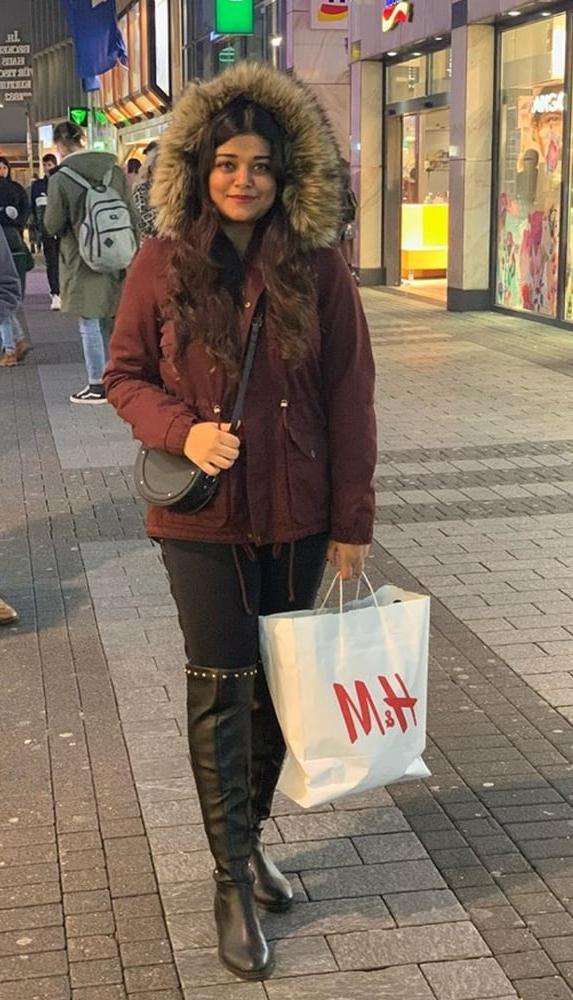 25P Milfs &amp; Gilfs wearing boots no.65