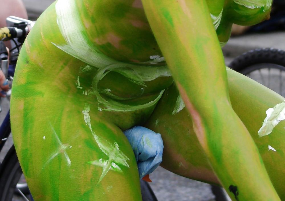 25P Sport Naked Bike #rec Pussy on Bicycle from users Gall5