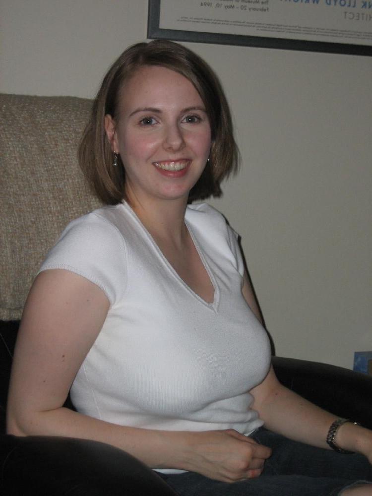 25P 4 DELICIOUS WIFE BRITISH EXPOSED AMATEUR