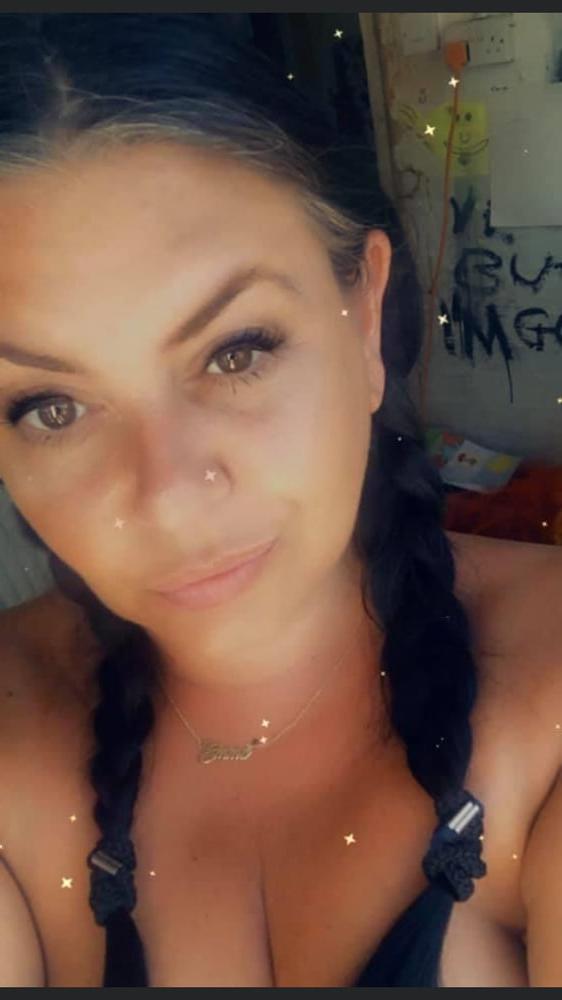 25P Slut central 24
