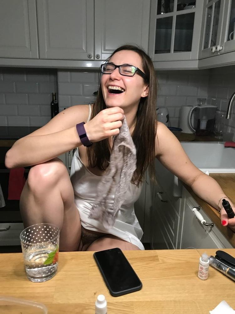 25P Naughty wife 34