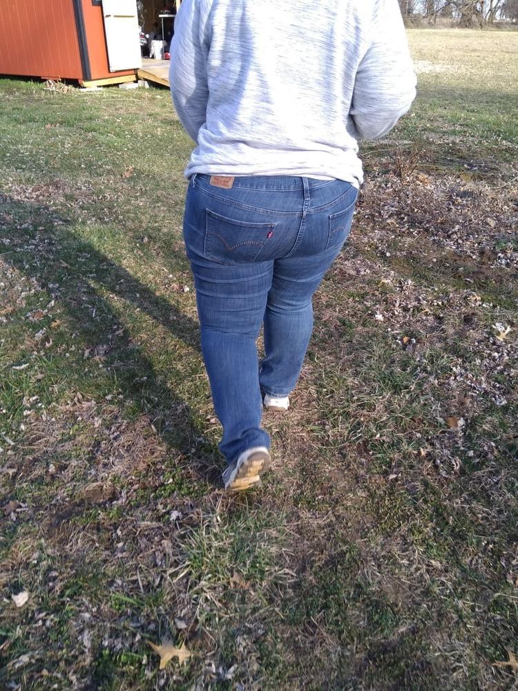9P FRIENDS WIFE