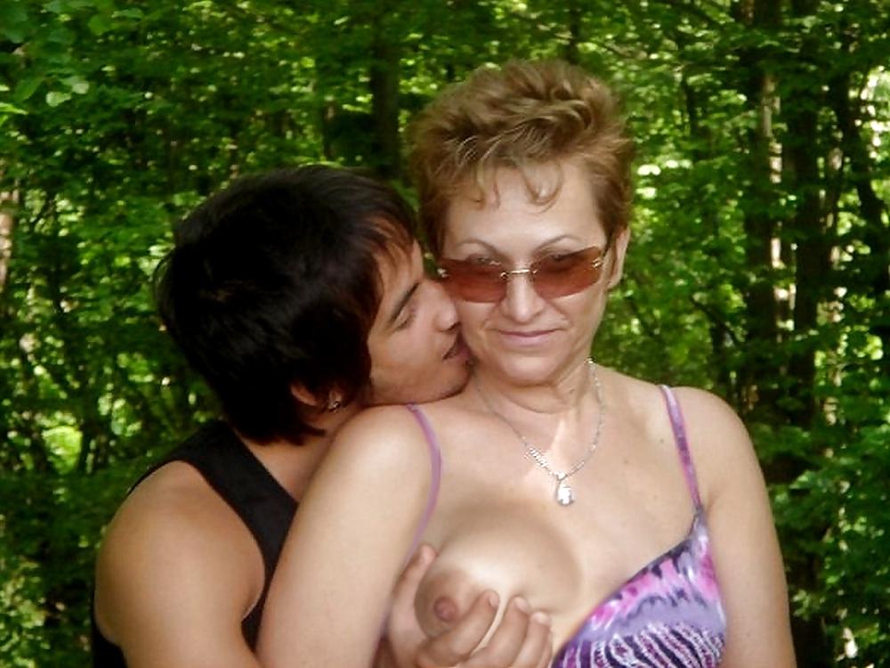 8P Big boob Mature