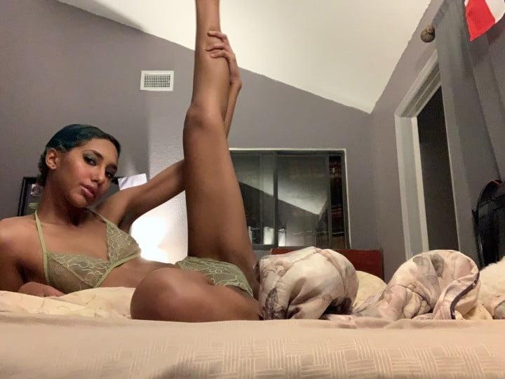 25P 19 Yr old Ebony Slut