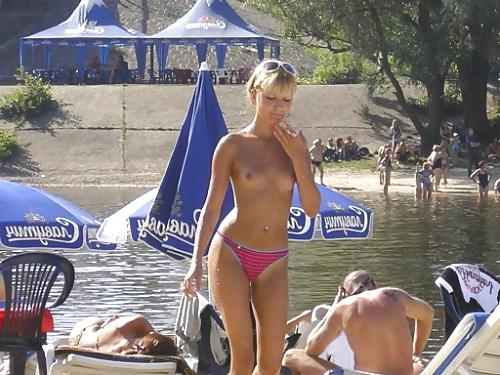 16P HOT BEACH BABES - COOLBUDY