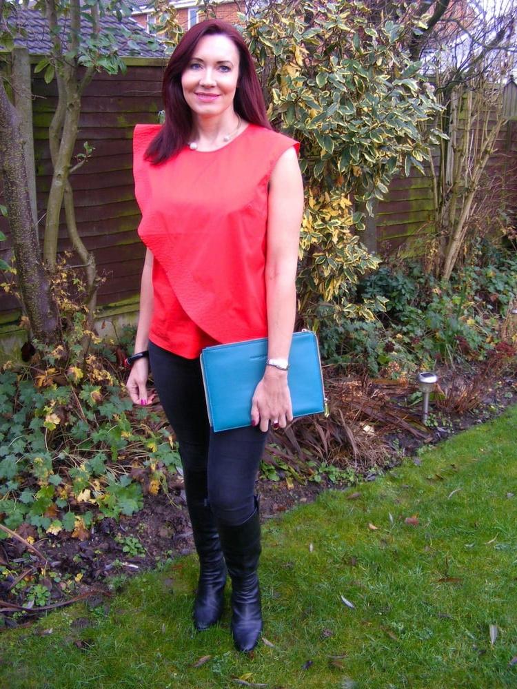 25P Milfs &amp; Gilfs wearing boots no.62