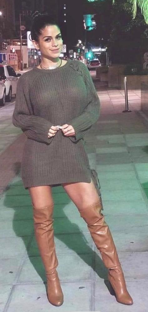 25P Milfs &amp; Gilfs wearing boots no.62