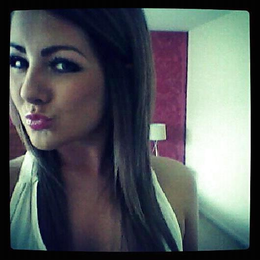 25P Hot babes 31