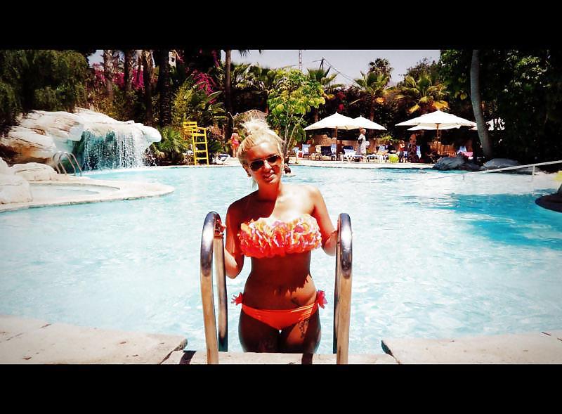 25P Hot babes 31