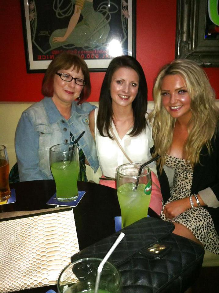 25P Hot babes 31