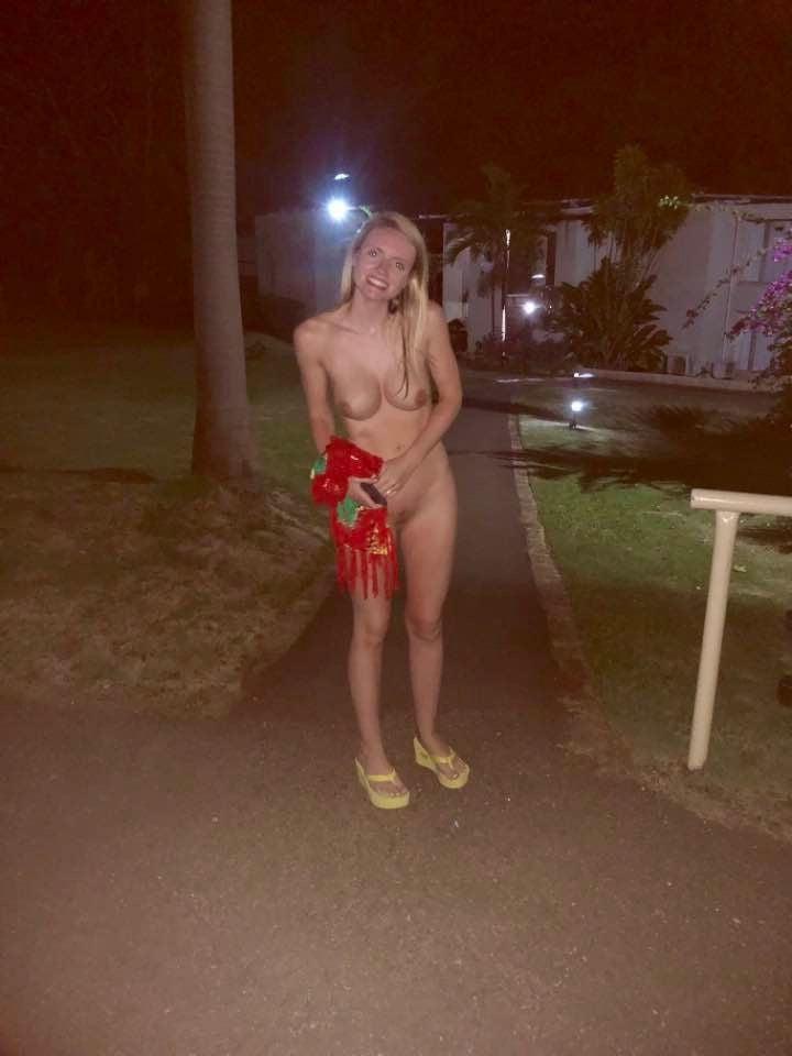 12P HotSlut Blonde Wife